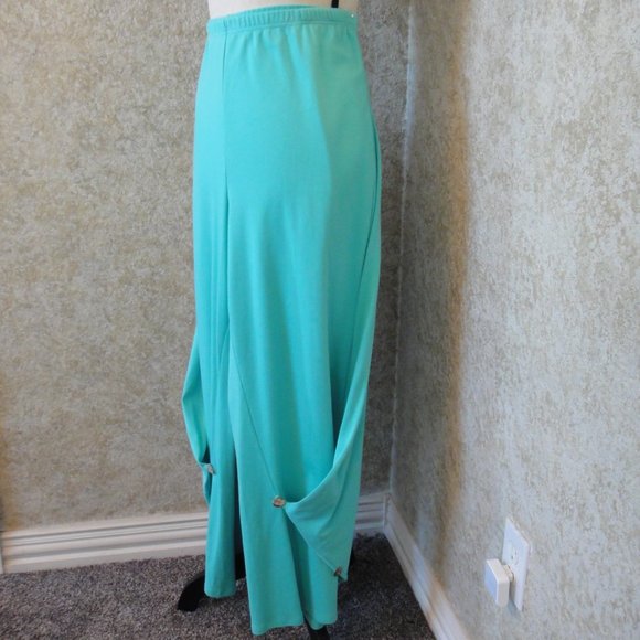 Aqua Pants with Style! - Picture 14 of 15